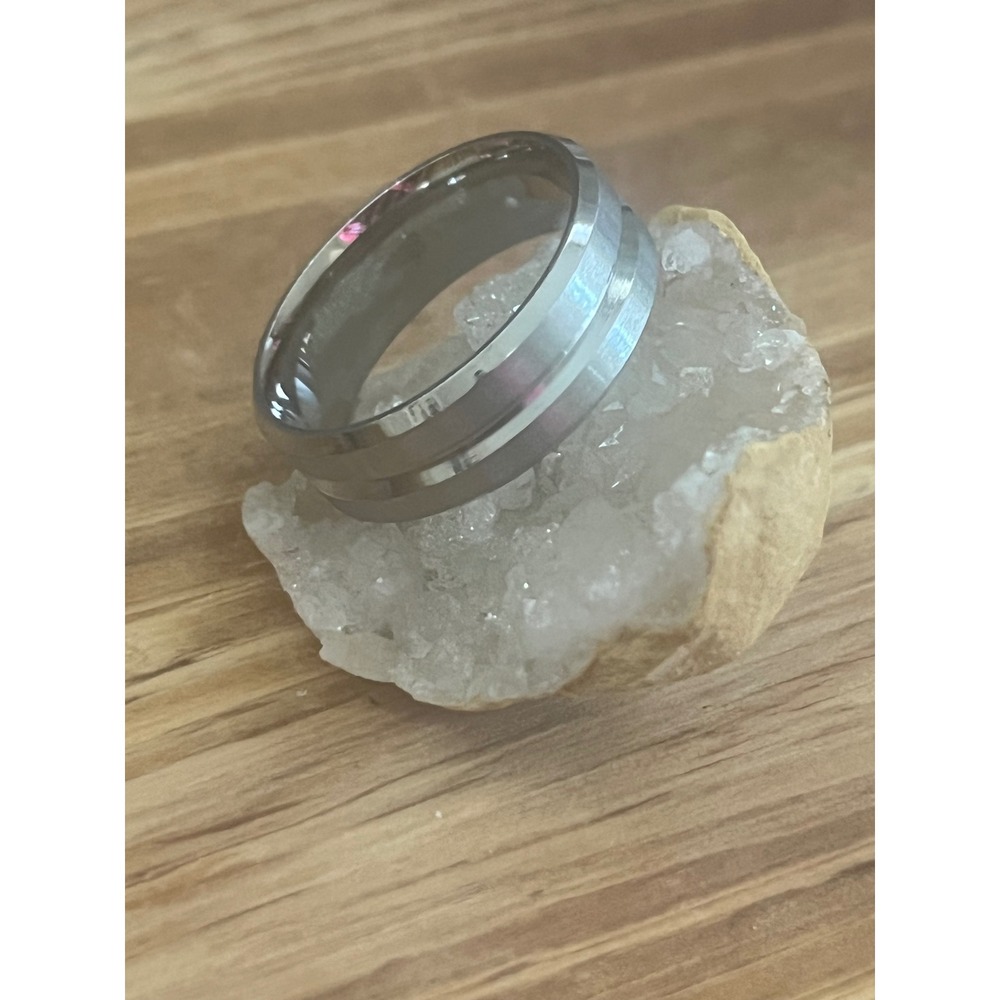 New Silver Tungsten Unisex Ridged Band Ring- Brushed Finish -8mm Width -Size 7 - Picture 7 of 12